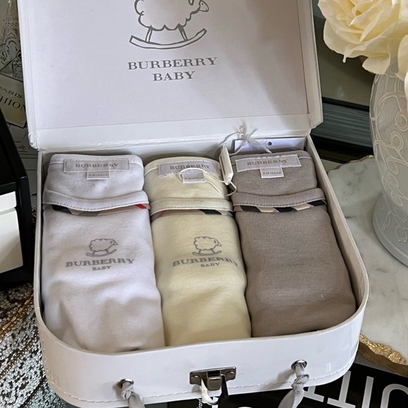 Burberry baby - Picture 1 of 10